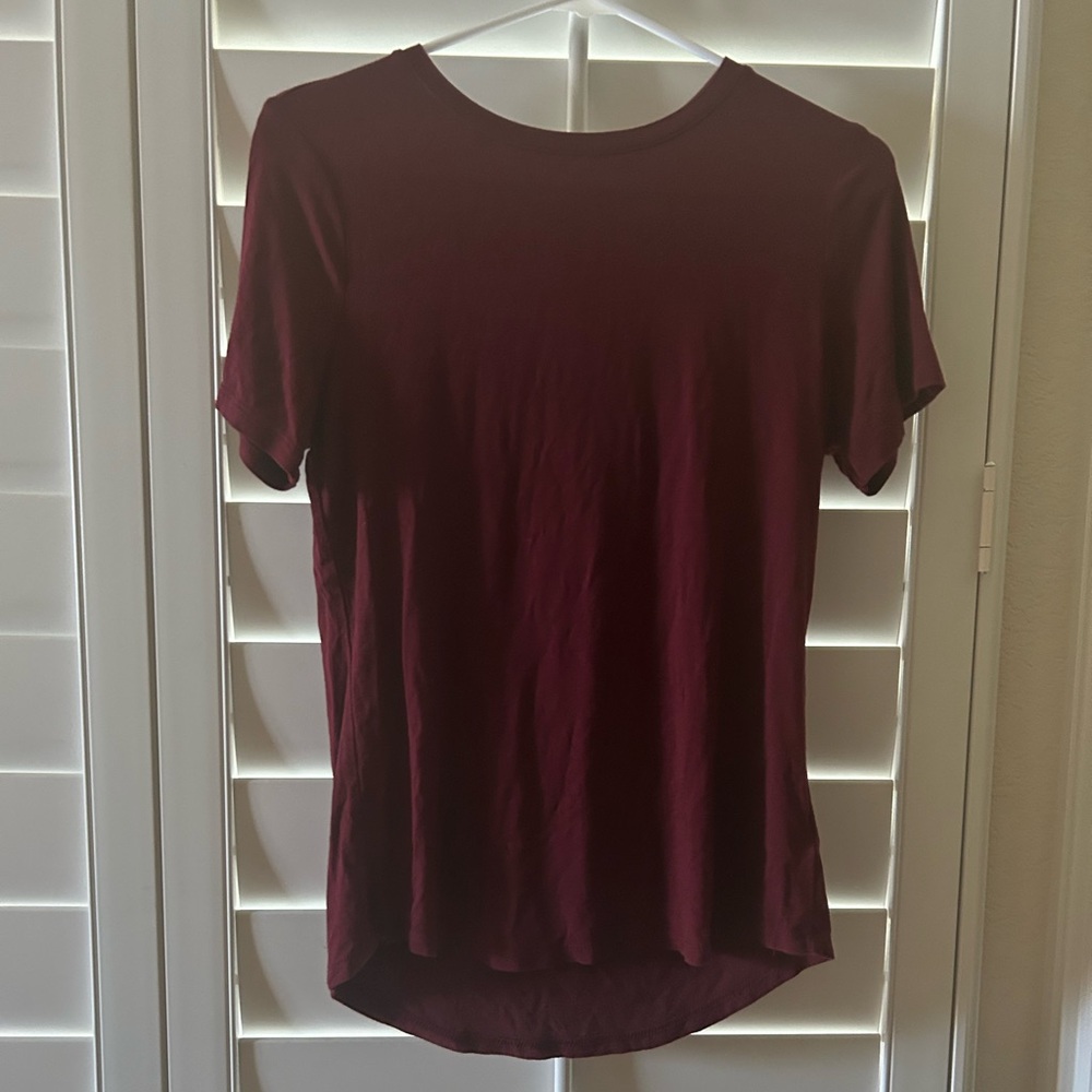 Women's Burgundy Top
